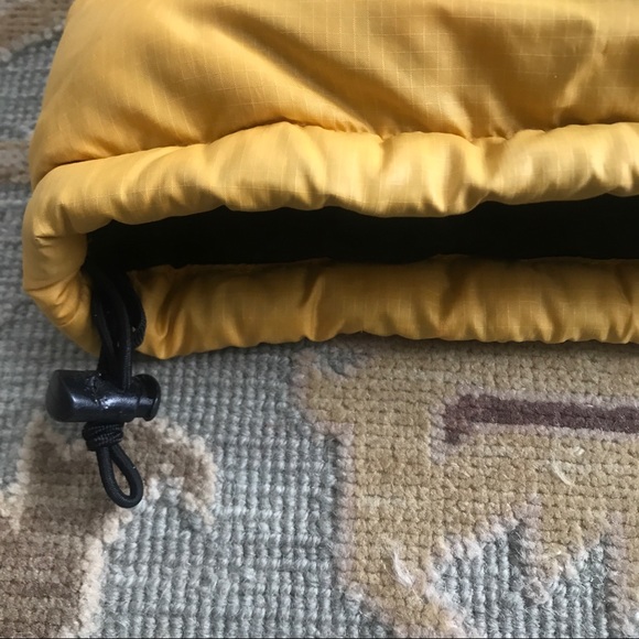 SOLD: VTG 90s North Face Nuptse 700 Down L Puffer VEST Stowable Hood Yellow - Picture 10 of 12